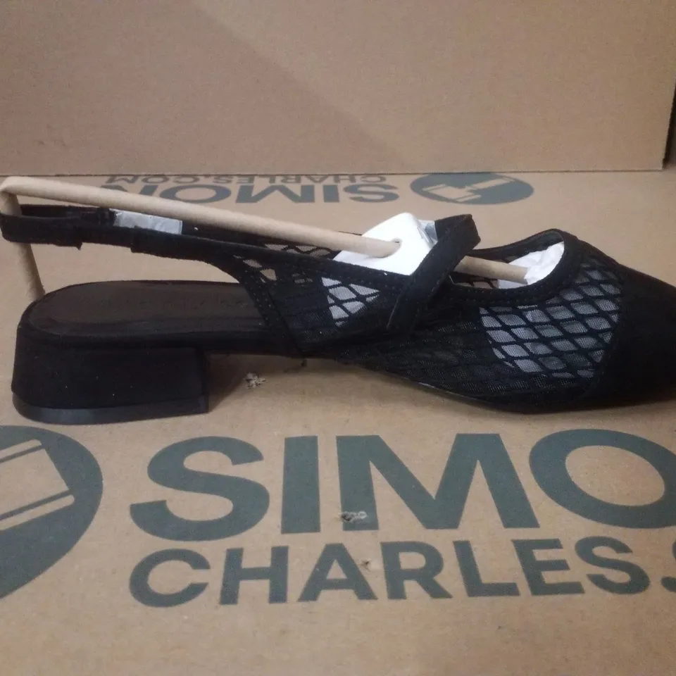 BOX CONTAINING APPROXIMATELY 9 PAIRS OF BRAND NEW SIMPLY BE BLACK JUPITER WIDE MESH SLINGBACK FLATS - SIZE 6