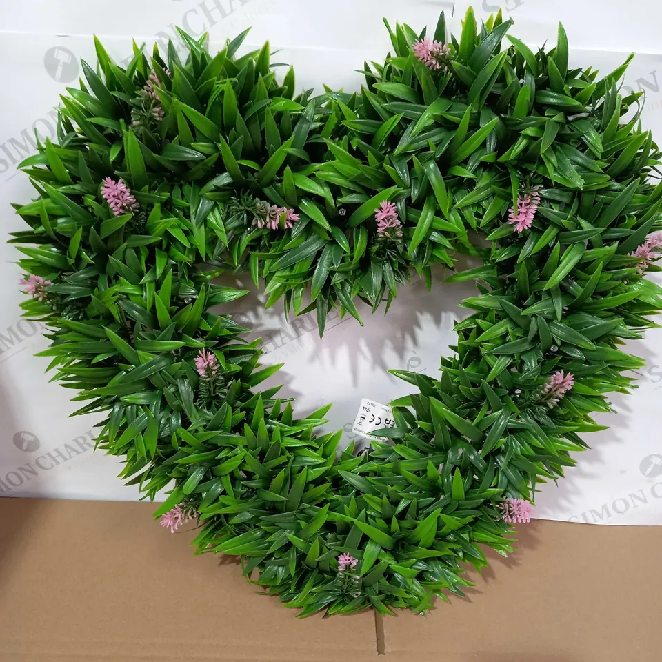 GARDEN REFLECTIONS OUTDOOR PRE-LIT HEART WREATH - PINK
