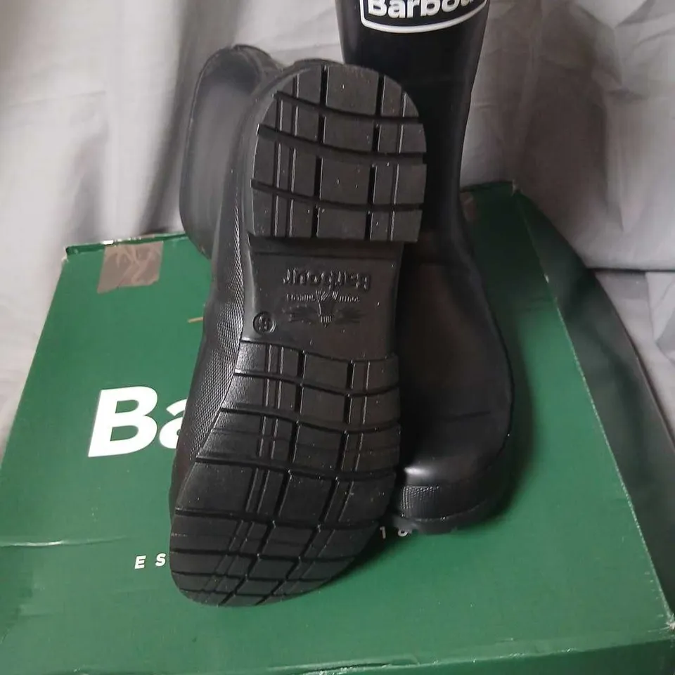 BARBOUR WATERPROOF BOOTS – BLACK, UK 5 (BARBOUR FOOTWEAR) 