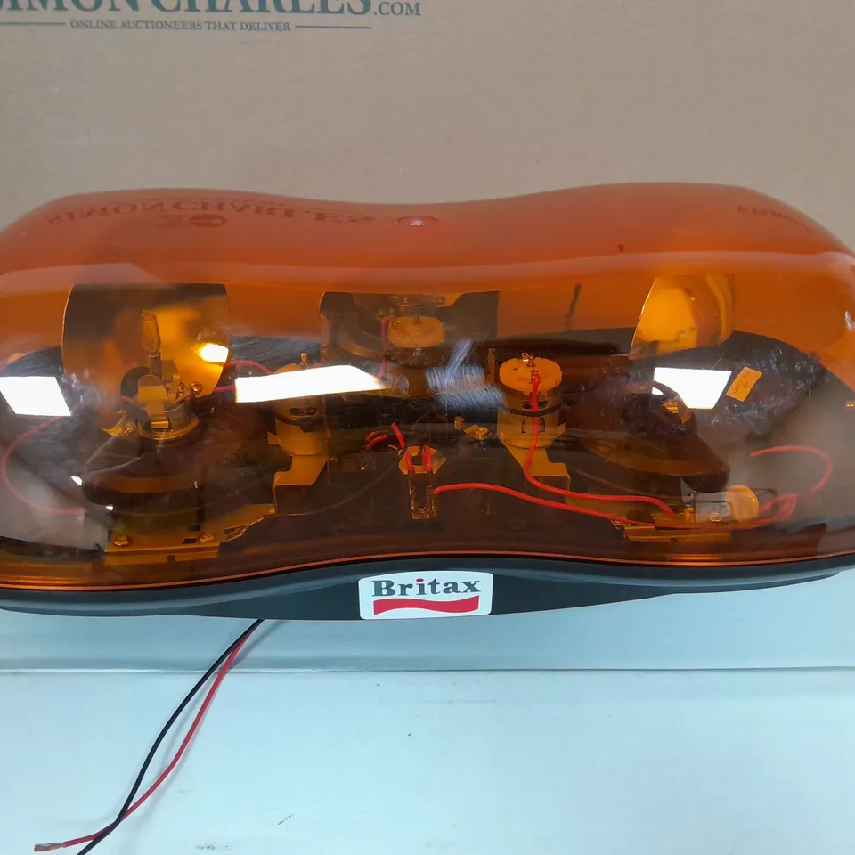 AMBER FLASHING LIGHTS 