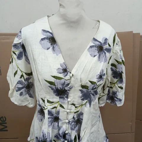 FREEMAN'S LINEN PUFF SLEEVE TOP - SIZE 12