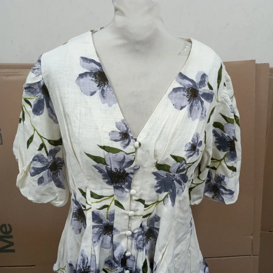 FREEMAN'S LINEN PUFF SLEEVE TOP - SIZE 12