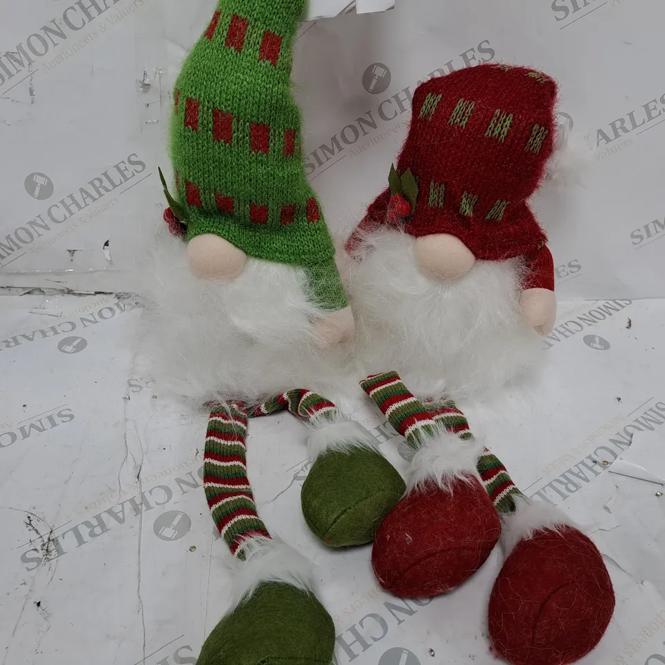 FESTIVE PRE-LIT DANGLY LEG GONKS