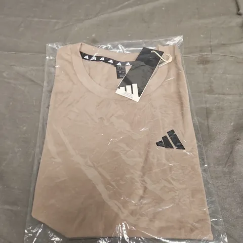 BAGGED ADIDAS LOGO TEE - SIZE S