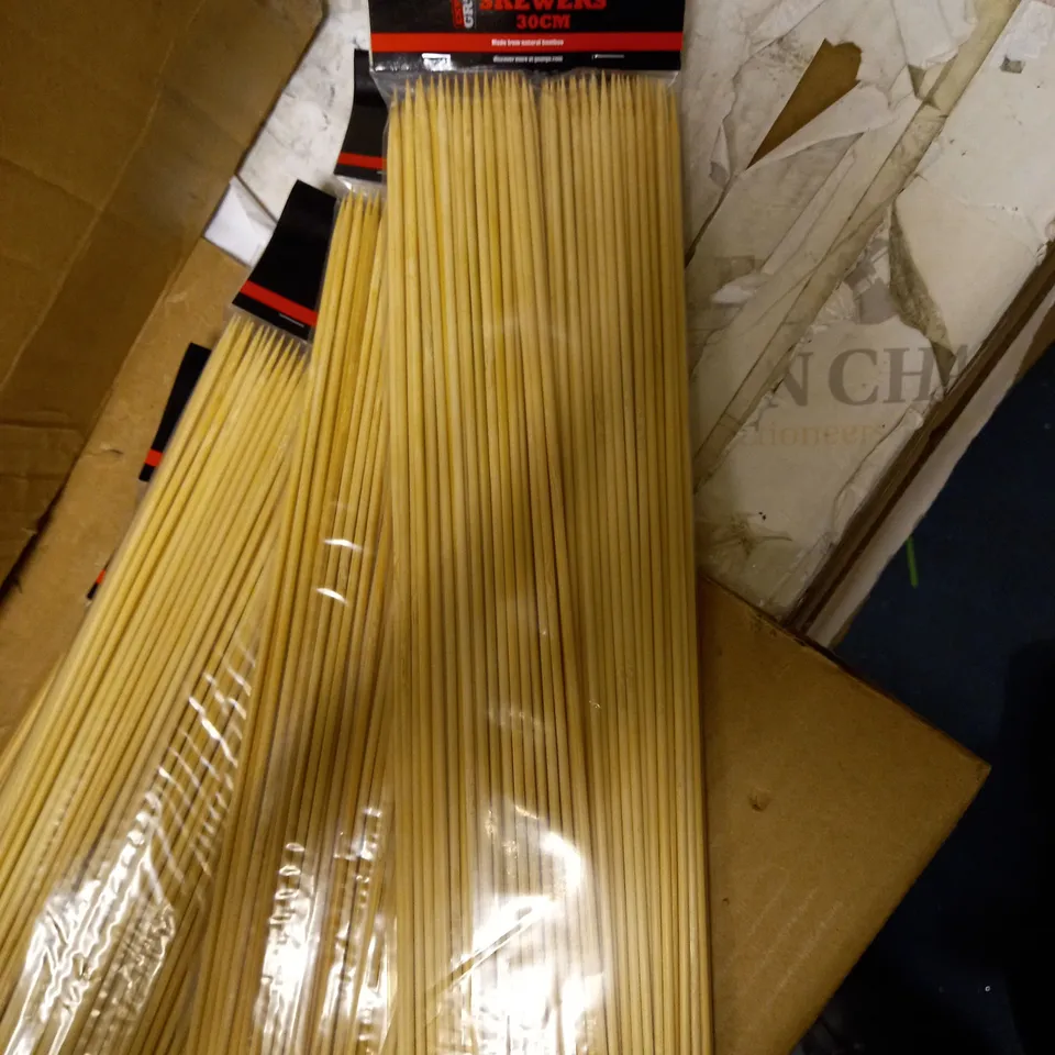 BOX OF 48 PACKS OF 100 BRAND NEW EXPERT GRILL BAMBOO 30CM SKEWERS