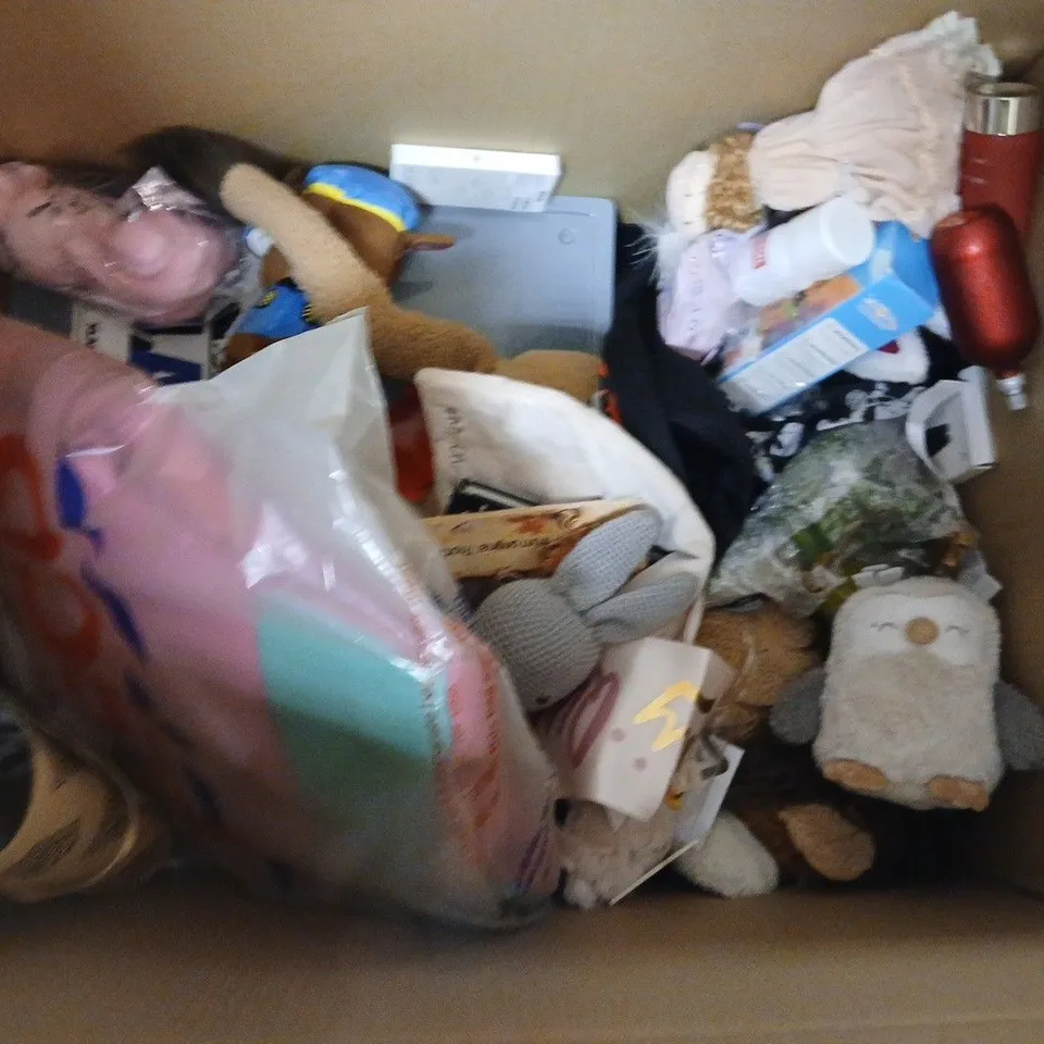 LARGE QUANTITY OF ASSORTED TOYS AND GAMES TO INCLUDE - ASSORTED TEDDIES , PUZZLE'S AND HALLOWEEN MASK