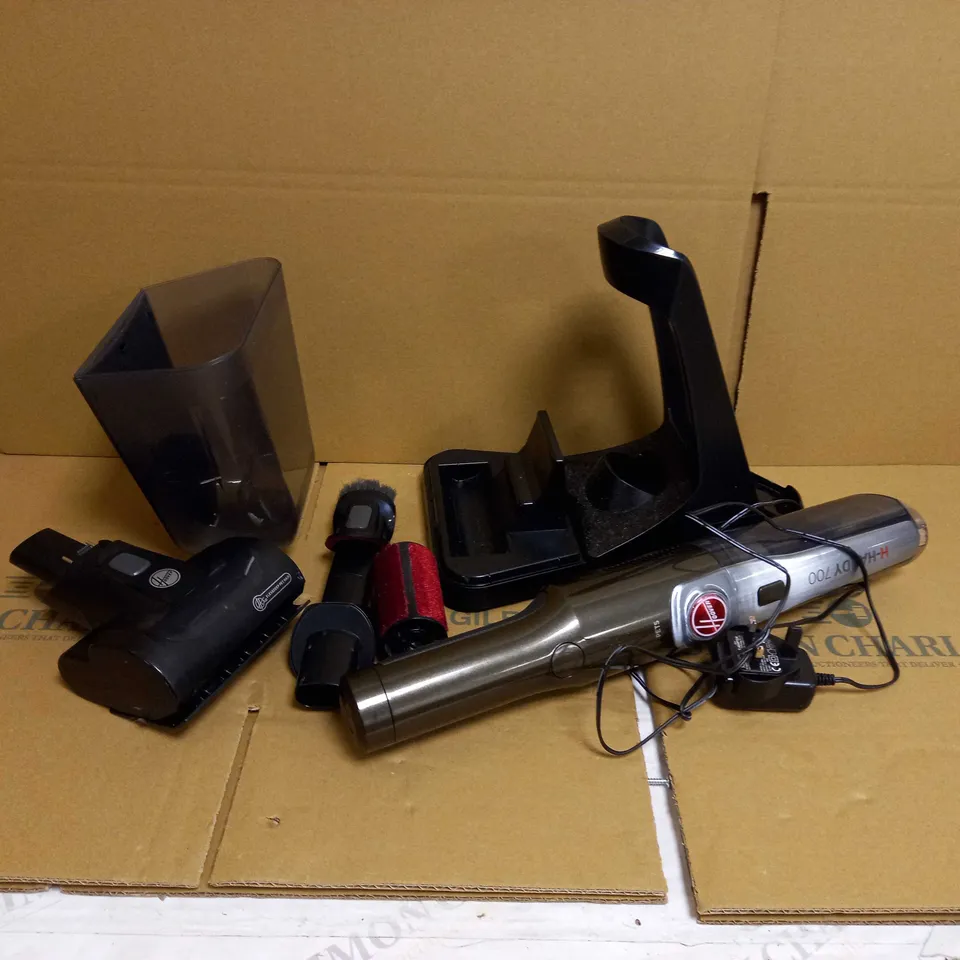 HOOVER H-HANDY 700 CORDLESS PETS VACUUM CLEANER