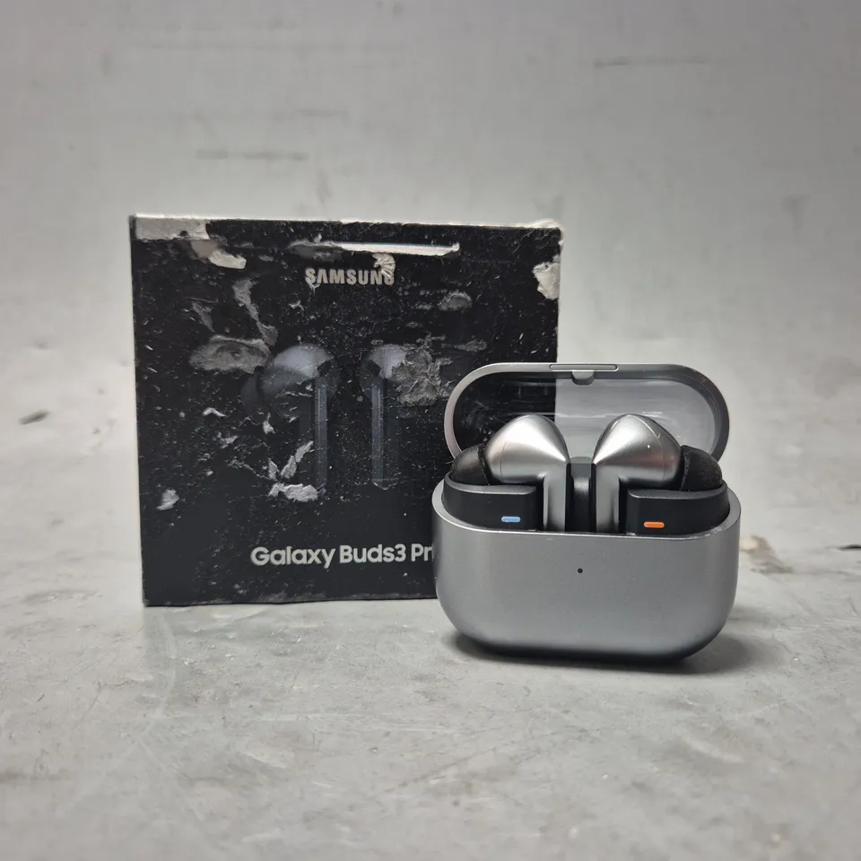 BOXED SAMSUNG GALAXY BUDS 3 PRO 