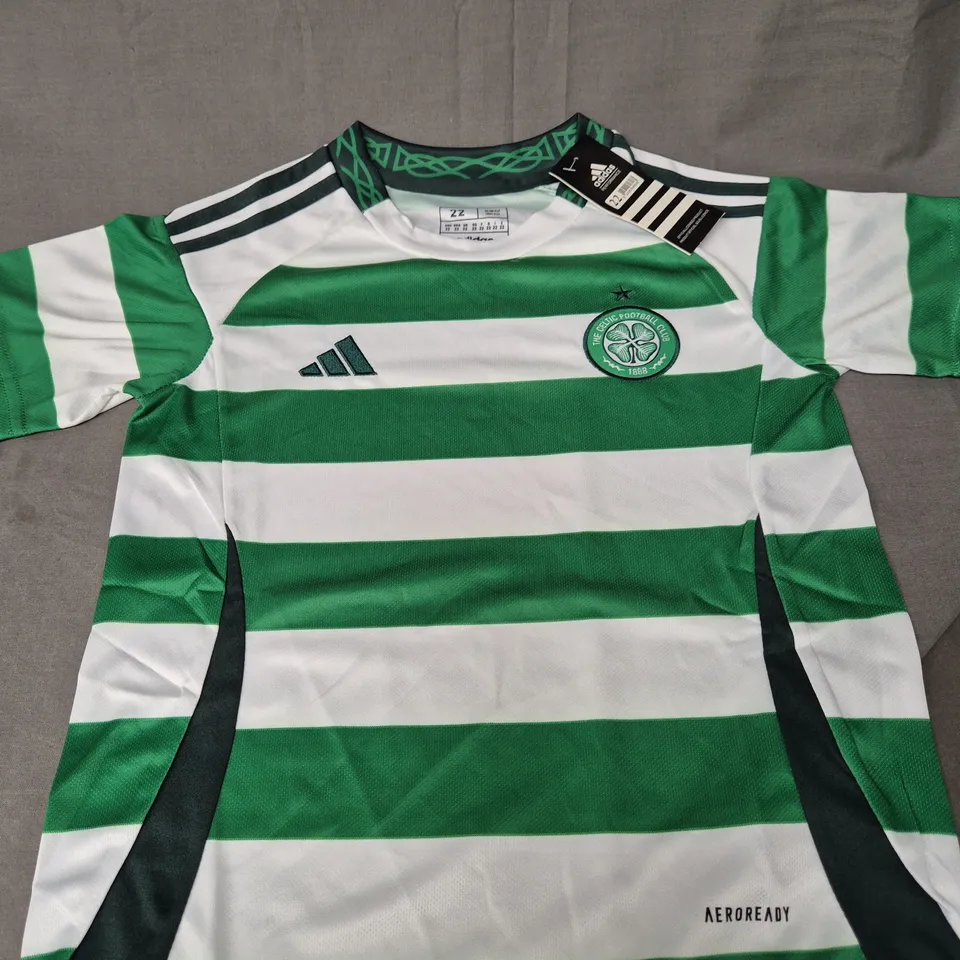 KIDS CELTIC FC HOME JERSEY AND SHORTS SIZE 22