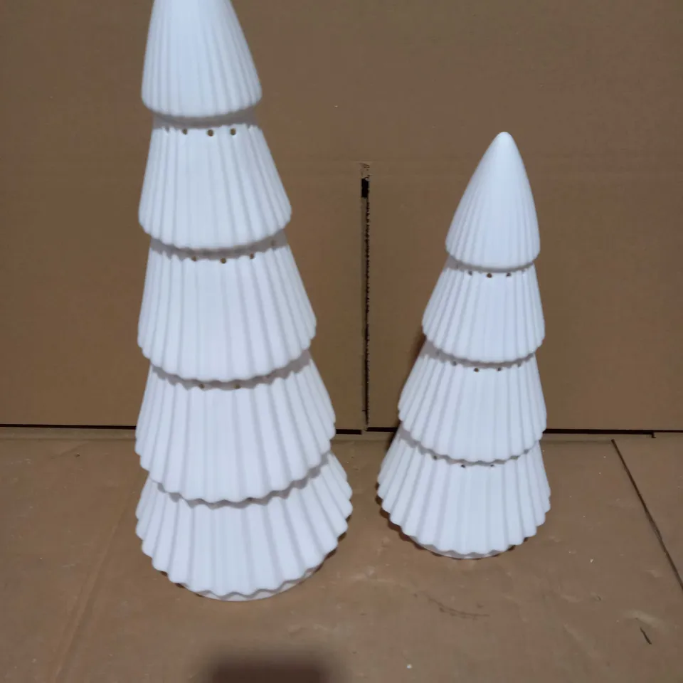 K BY KELLY HOPPEN SET OF 2 LARGE CERAMIC LIGHT UP ORNAMENTS