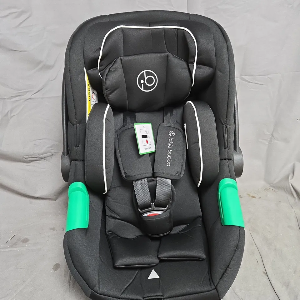 ICKLE BUBBA COSMO ALL-IN-ONE I-SIZE TRAVEL SYSTEM WITH CIRRUS CAR SEAT & ISOFIX BASE - GUNMETAL / BLACK / TAN