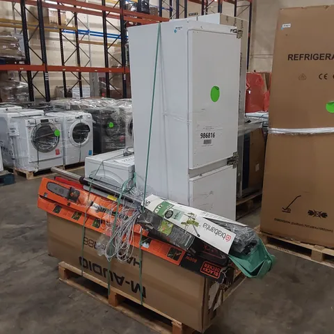 PALLET OF APPROXIMATELY 6 UNPROCESSED RAW RETURN HOUSEHOLD AND ELECTRICAL GOODS TO INCLUDE;