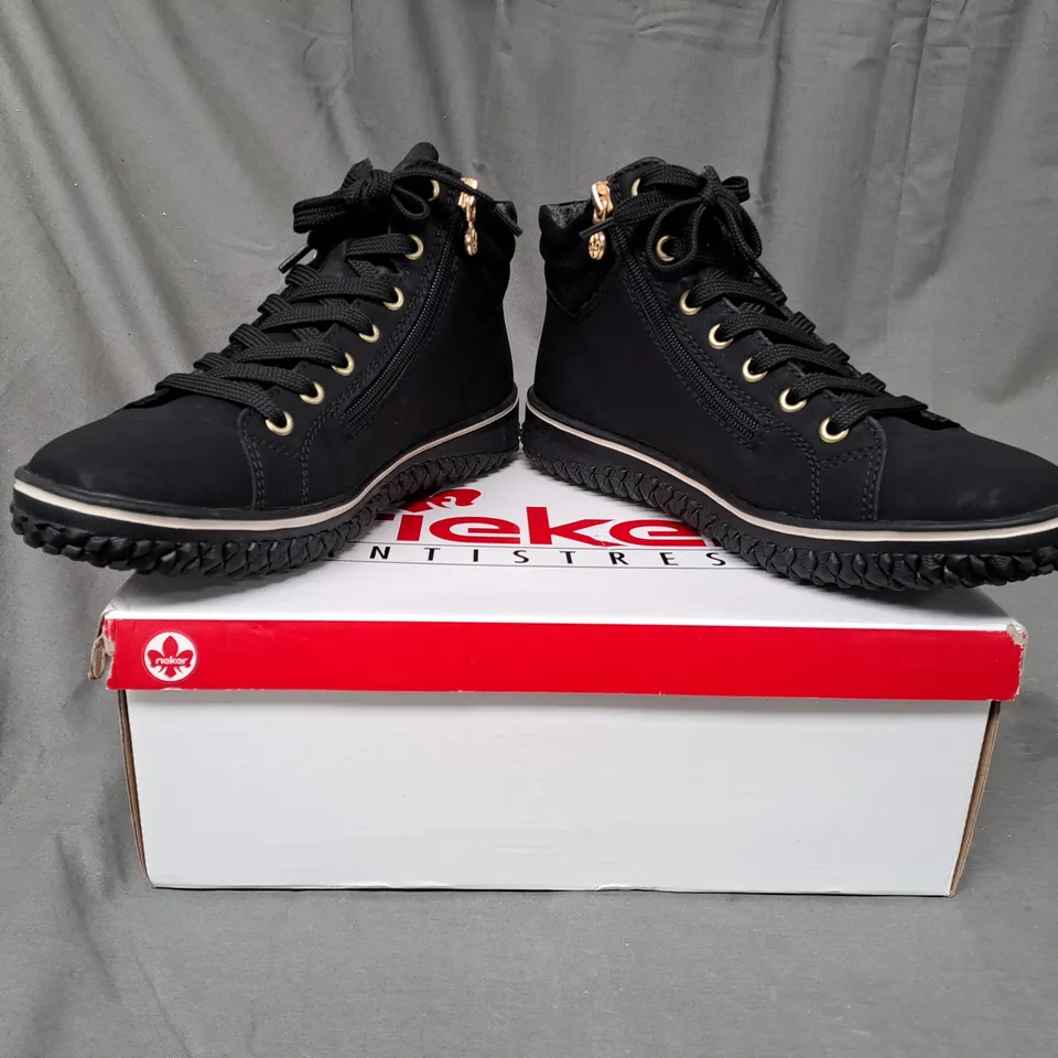BOXED PAIR OF RIEKER WARM LINED BOOTIE IN BLACK SIZE 6.5