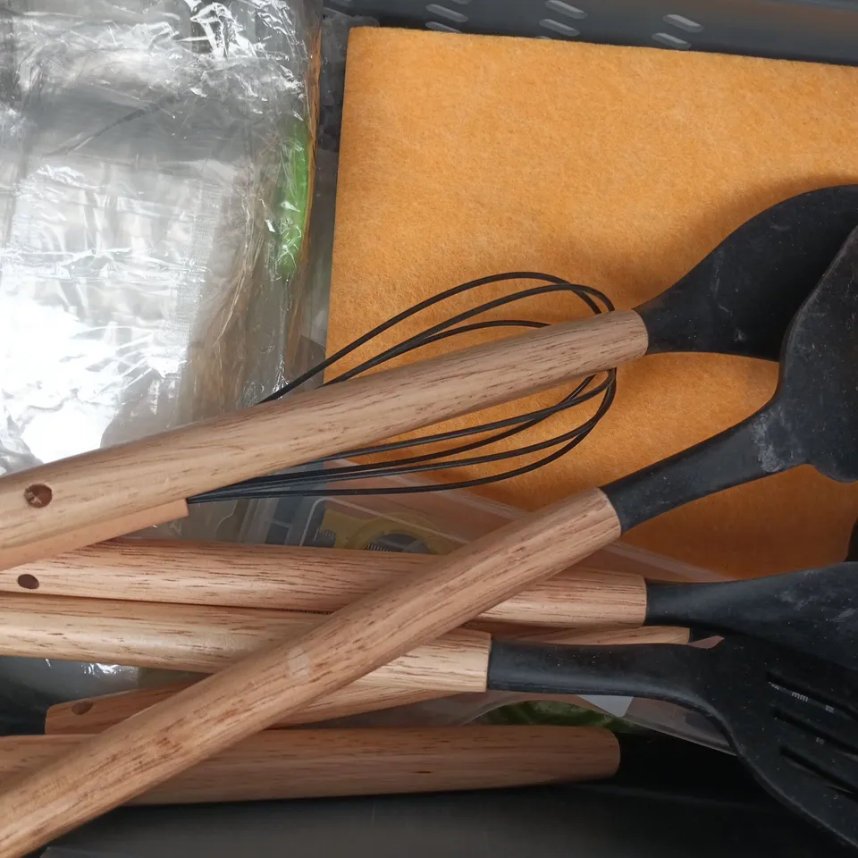 APPROXIMATELY 8 ASSORTED HOUSEHOLD ITEMS TO INCLUDE CALGON, ETC