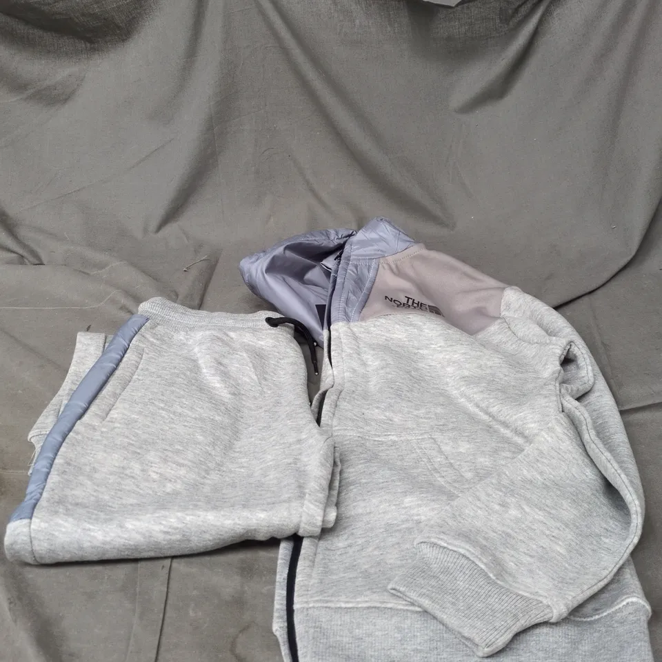 THE NORTH FACE GREY SWEATSUIT TOP AND BOTTOMS AGES 13-14 WITH TAGS