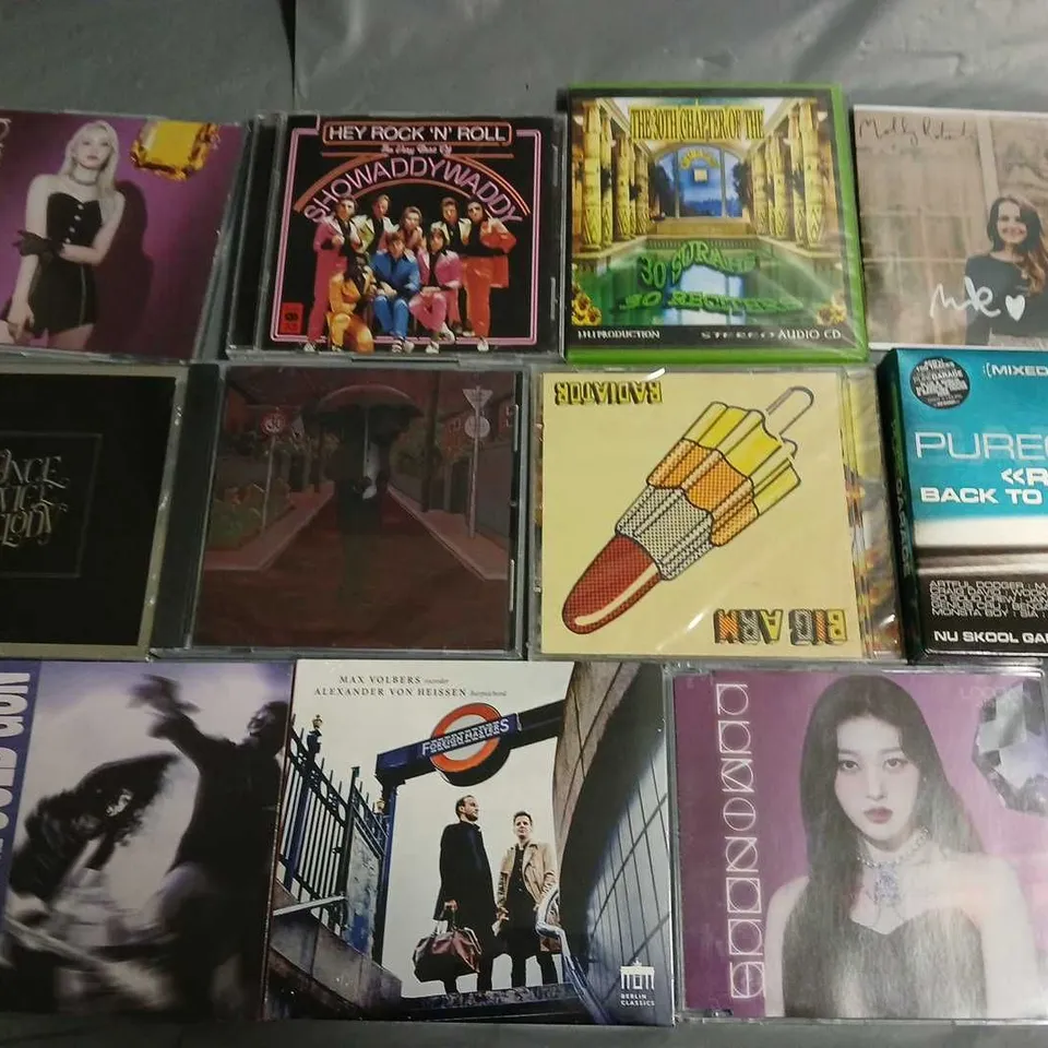 LOT OF 22 ASSORTED MUSIC CDS TO INCLUDE PURE GARAGE, ROY ORBISON AND BIG ARM RADIATOR