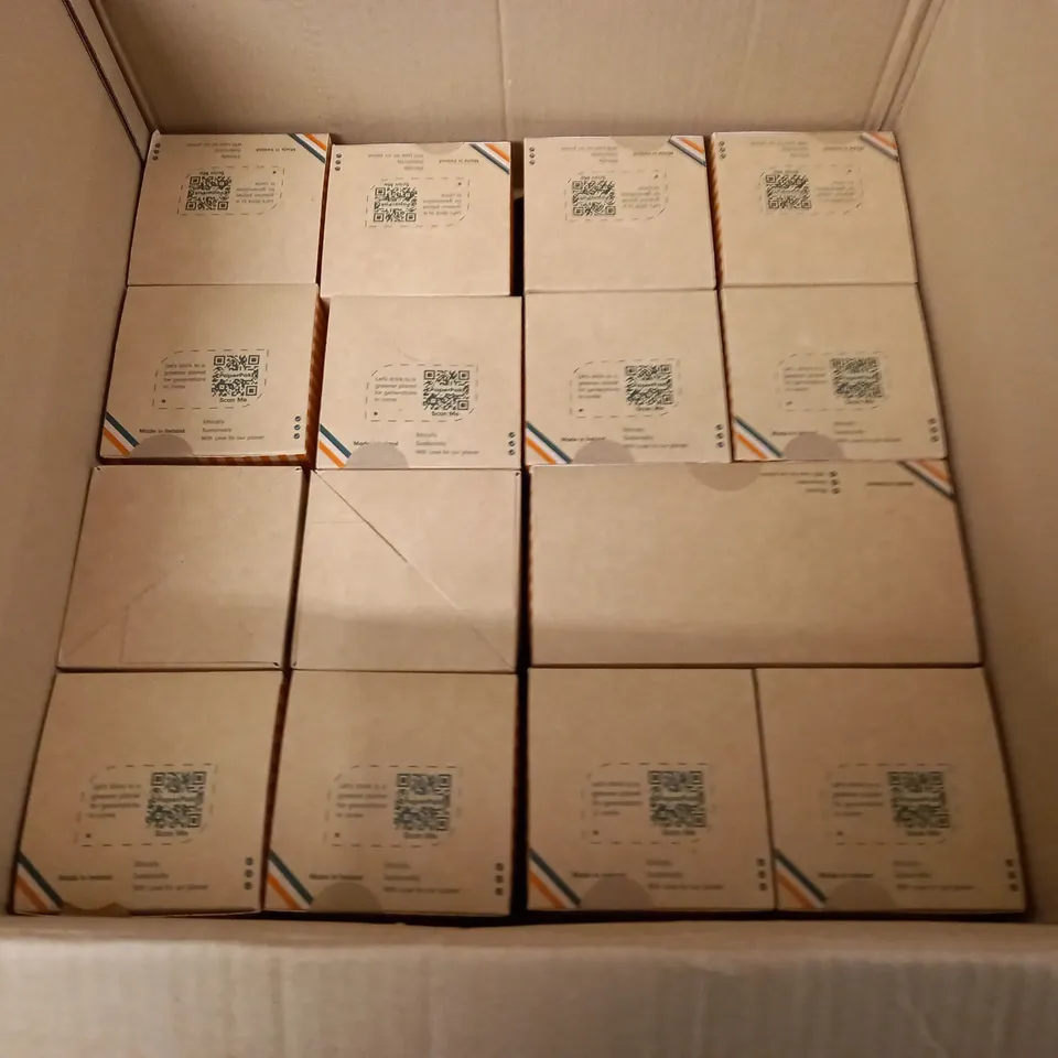 LOT OF PAPERPAK ECO PAPER STRAWS - 2 DESIGNS