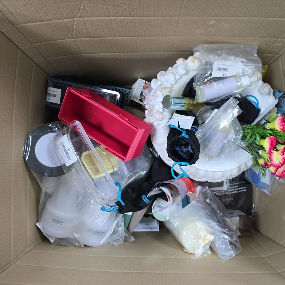 APPROXIMATELY 15 ASSORTED ITEMS TO INCLUDE SIMPLE BEAUTY MIRROR, BOUNCE OFF DUEL GAME, COOKS ESSENTIALS MULTI COOKER, ETC 