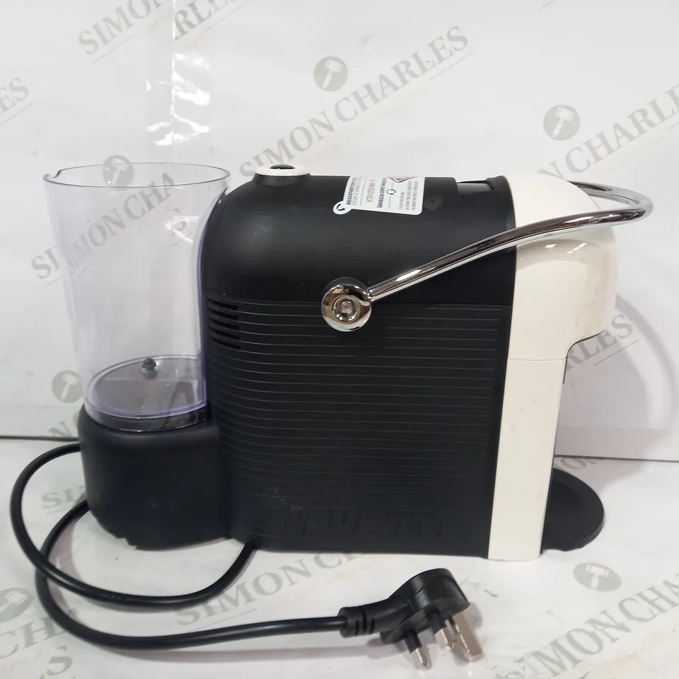 LAVAZZA A MODO MIO JOLIE PLUS COFFEE MACHINE