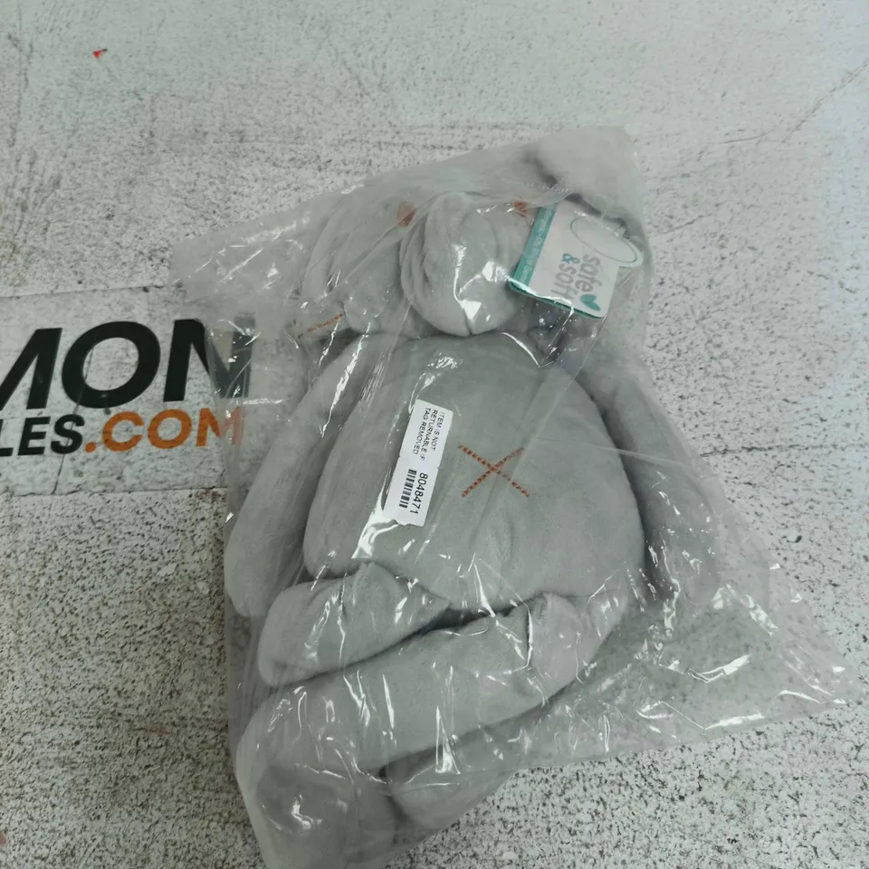 BOX OF APPROXIMATELY 20 ASSORTED ITEMS TO INCLUDE: SAFE & SOFT ELEPHANT TEDDY BEAR 