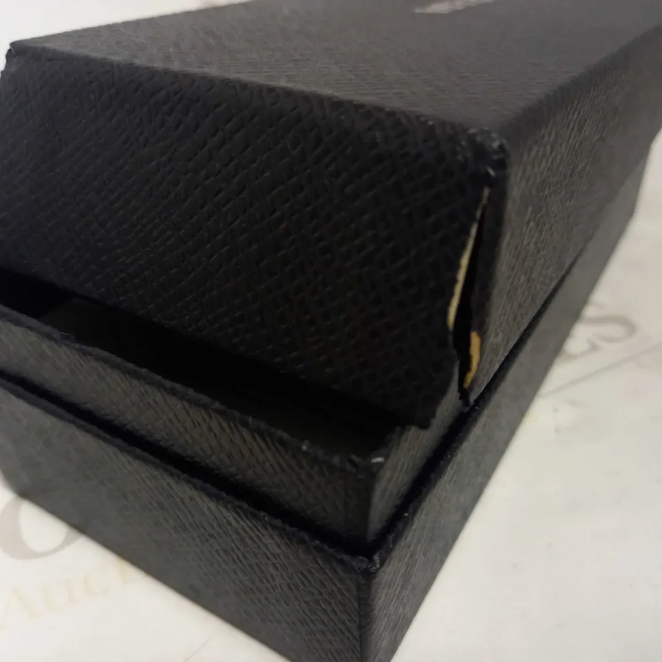 PRADA CAT EYE SUNGLASSES RRP £284