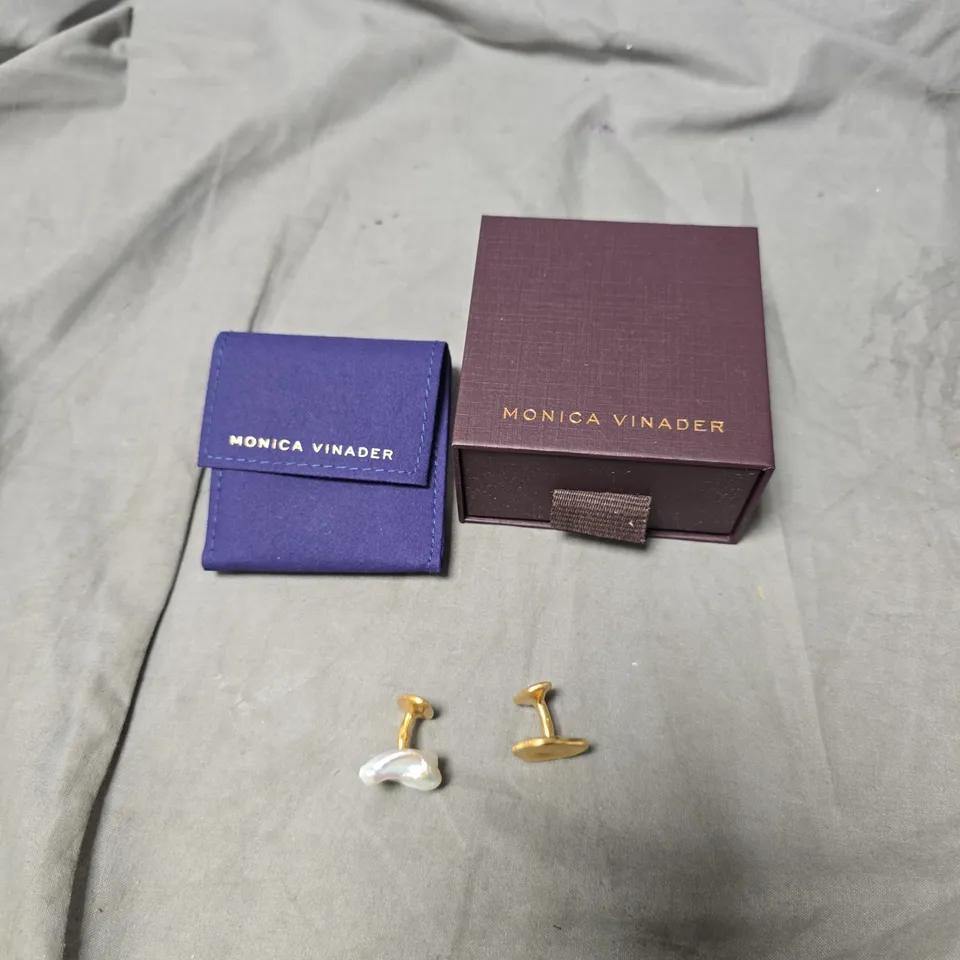 MONICA VINADER AMY POWNEY KESHI PEARL ASYMMETRIC CUFFLINKS