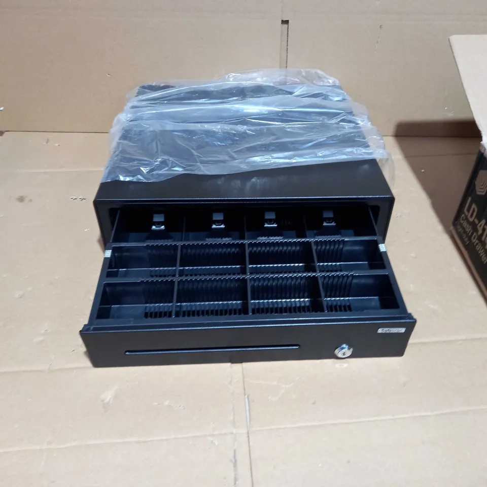 SAFESCAN LD-4141 - LIGHT-DUTY CASH DRAWER