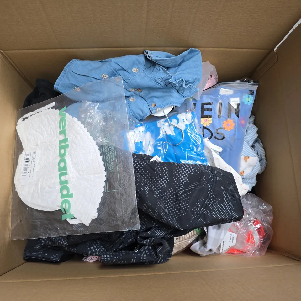 BOX OF APROX 20 ASSORTED ITEMS OF CHILDRENS CLOTHING IN VARIOUS SIZES, STYLES AND COLOURS - COLLECTION ONLY