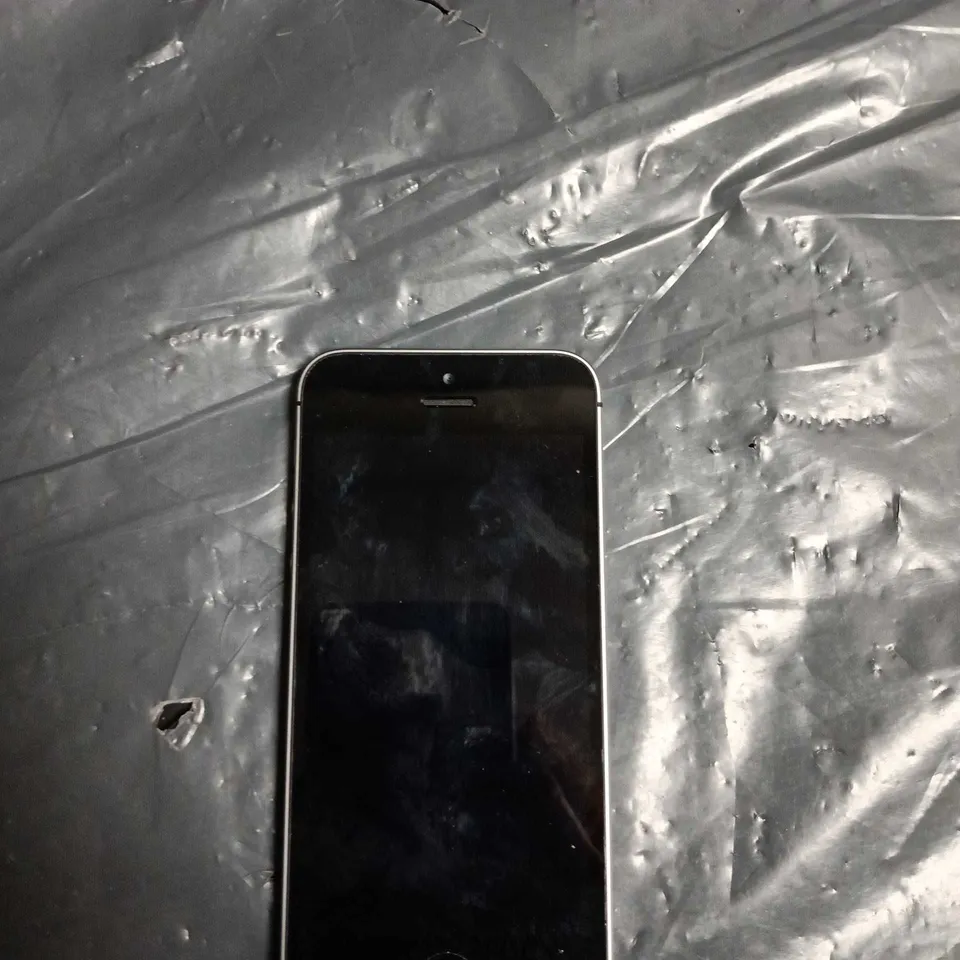 APPLE IPHONE SE A1723