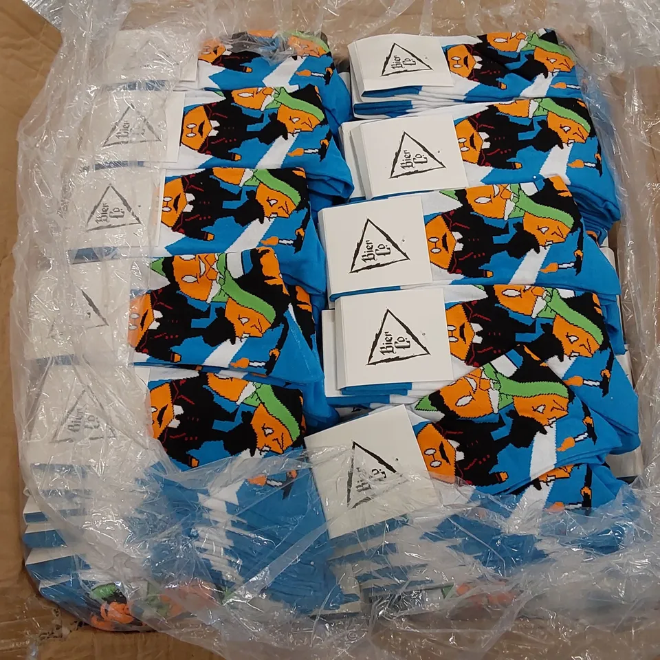 BOX OF APPROXIMATELY 360 PAIRS OF BRAND NEW BIER CO SOCKS (1 BOX)