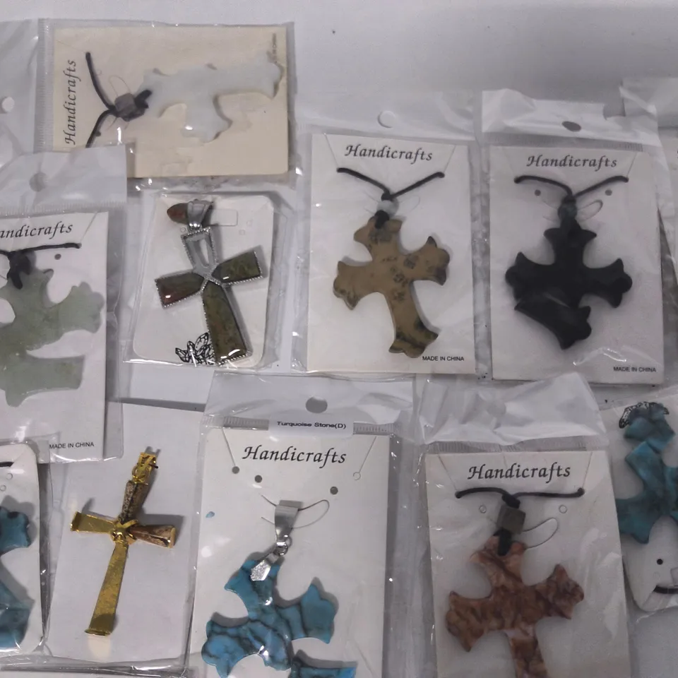 LOT OF APPROXIMATELY 20 ASSORTED HANDICRAFTS CRUCIFIX NECKLACE PENDANTS