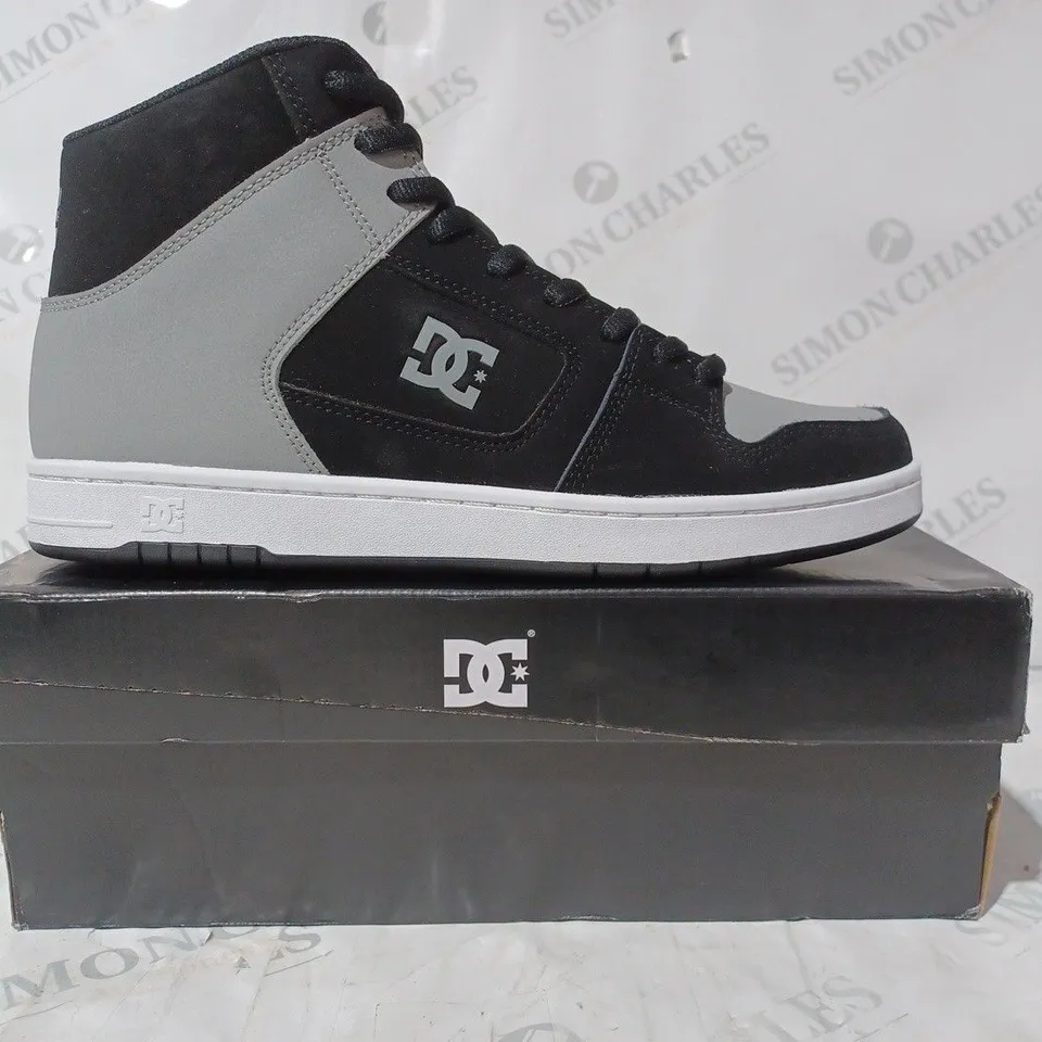 BOXED PAIR OF DC MANTECA 4 HI SHOES IN BLACK/GREY UK SIZE 9