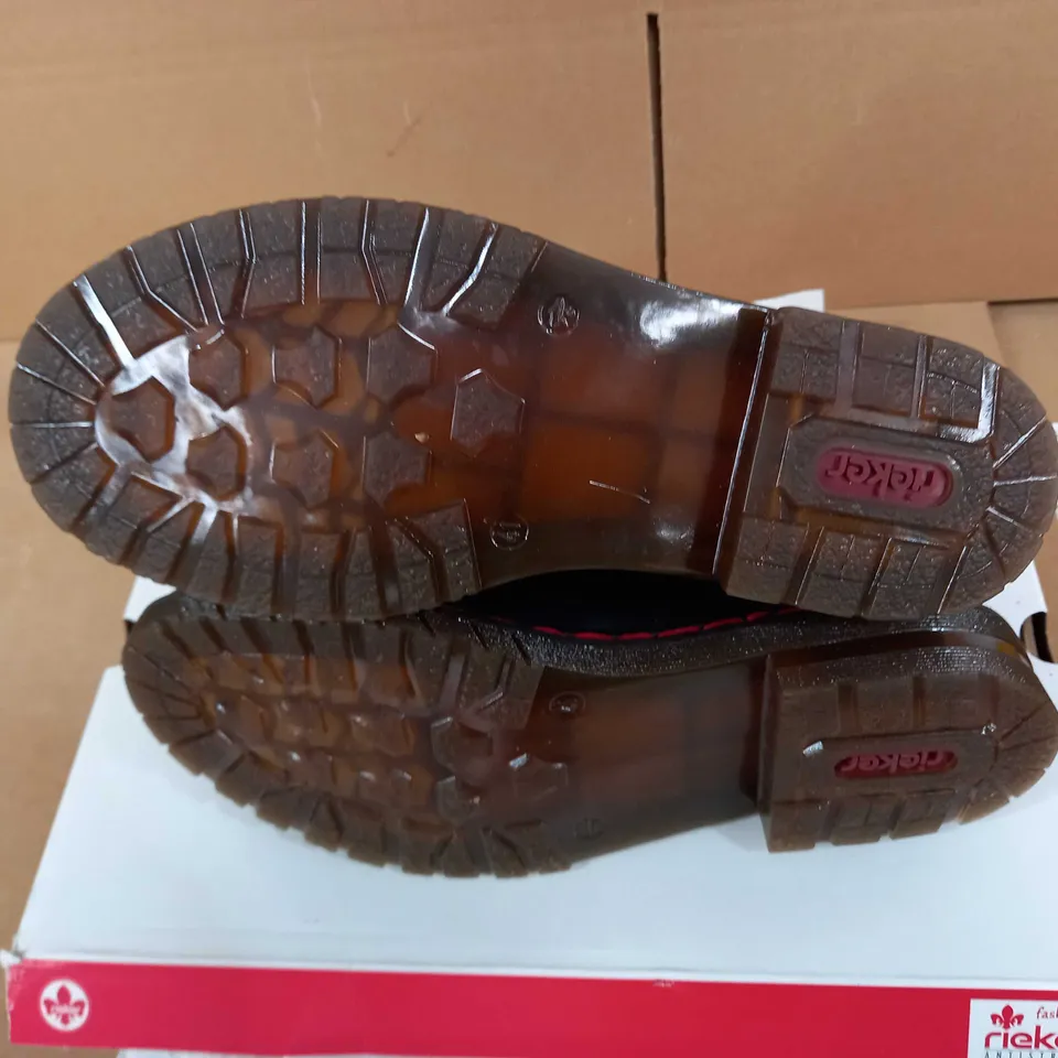 RIEKER LACK UP BLACK ANKLE BOOTAS - UK SIZE 7.5