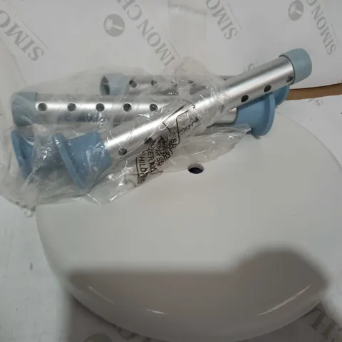 DRIVE DEVILBISS HEALTHCARE ROTATING ROUNDED BATH / SHOWER STOOL WITH SWIVEL SEAT