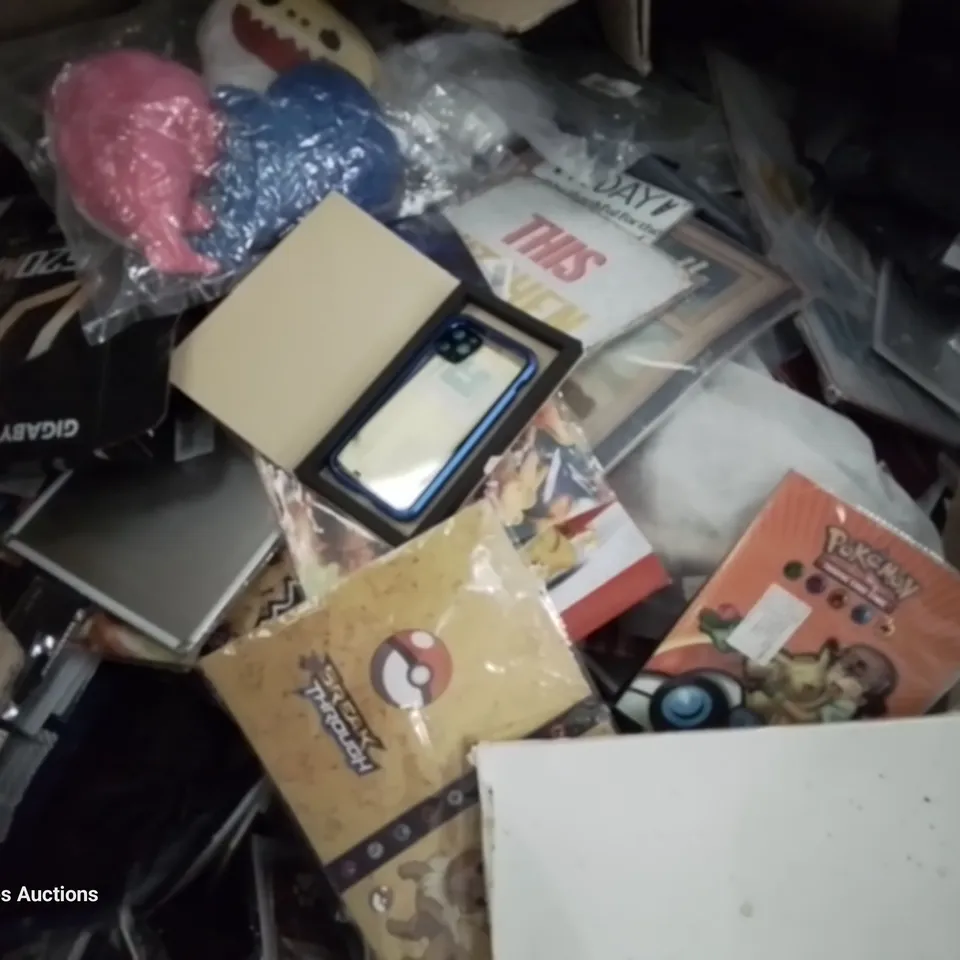PALLET OF ASSORTED ITEMS, INCLUDING, RETRO METAL SIGNS, POKEMON CARD FILES, SOFT TOYS, PHONE PROTECTORS 