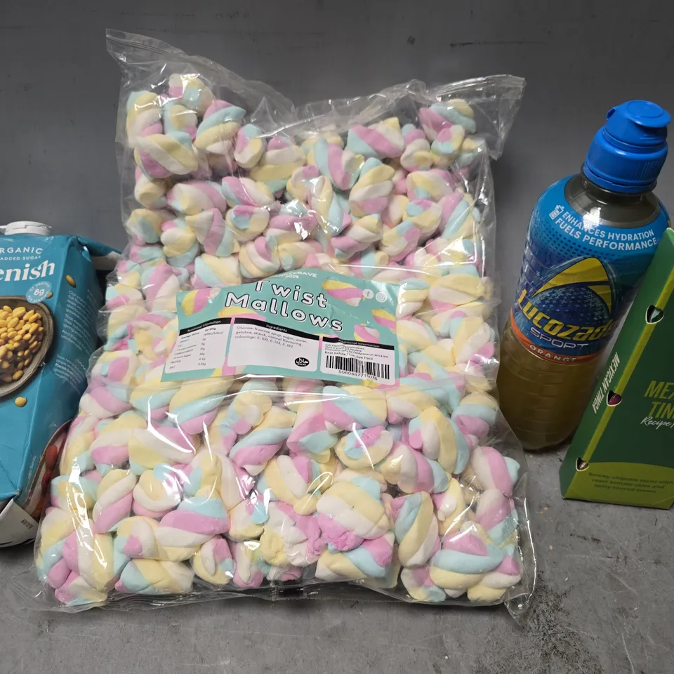 APPROXIMATELY 8 ASSORTED FOOD & DRINK ITEMS TO INCLUDE - TWIST MALLOWS 1KG , ORGANIC PLENISH SOYA ,LUCOZADE ORANGE ETC