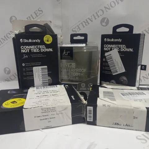 APPROXIMATELY 6 ELECTRICAL ITEMS TO INCLUDE SKULLCANDY EARBUDS, KITSOUND HIVEH20 BLUETOOTH SPEAKER, ETC