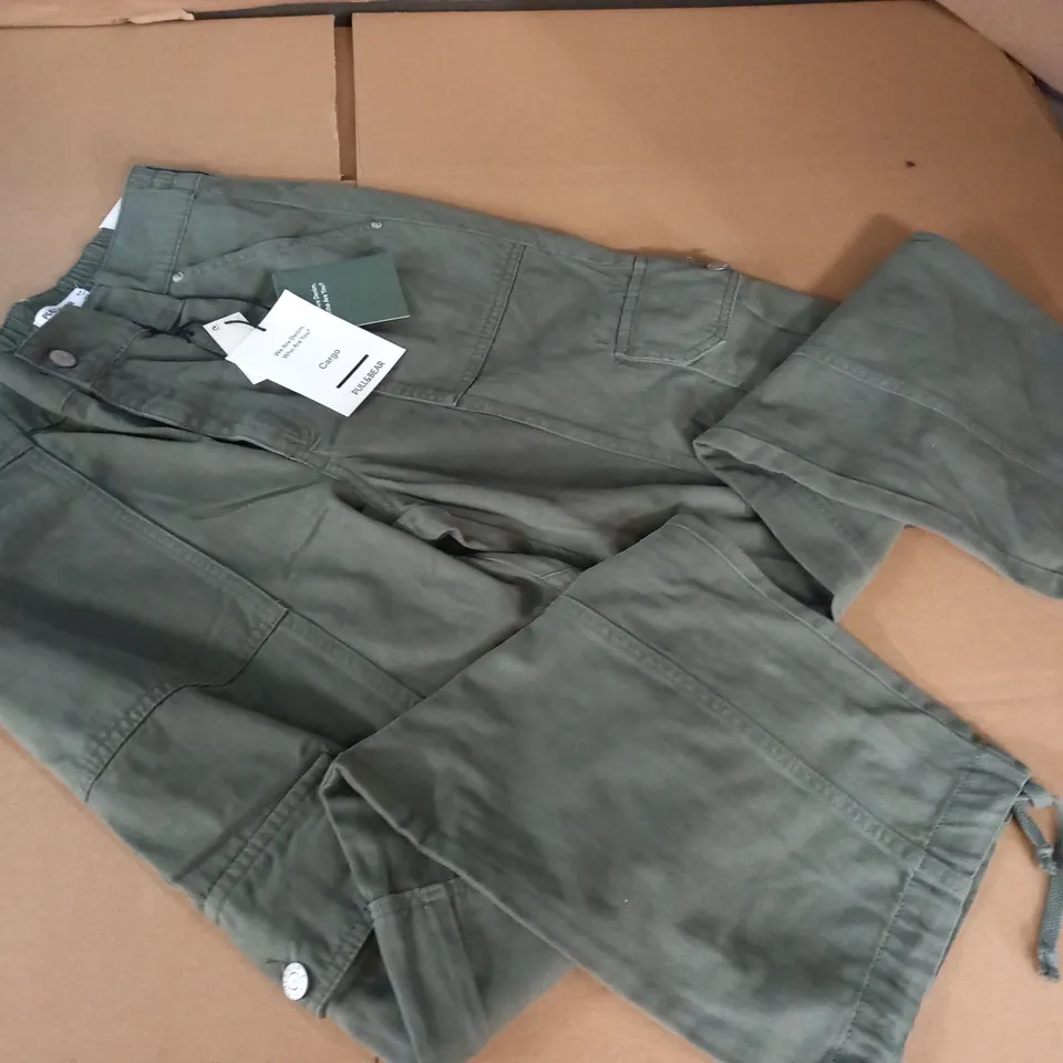 PULL & BEAR GREEN CARGO TROUSERS - UK 12