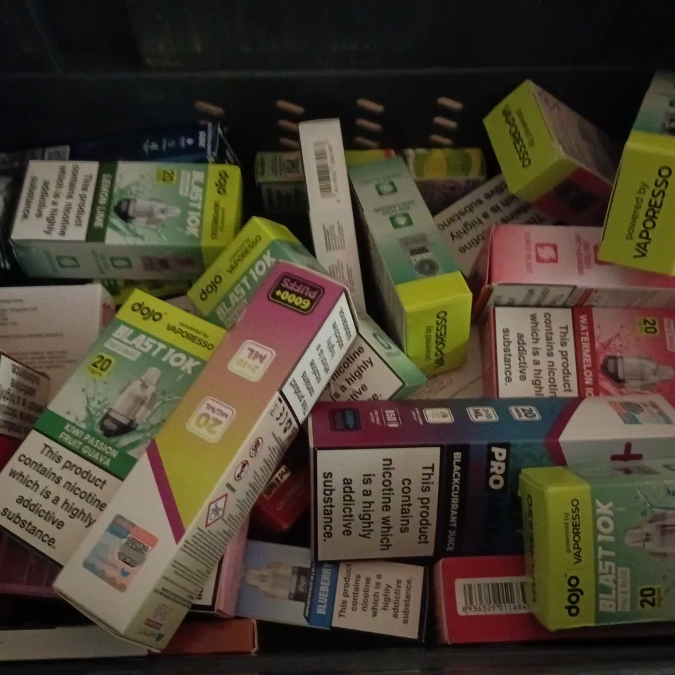APPROXIMATELY 20 ASSORTED E-CIGARETTE PRODUCTS TO INCLUDE BRANDS SUCH AS LOST MARY, HAYATI, CRYSTAL PRIME, ETC - COLLECTION ONLY