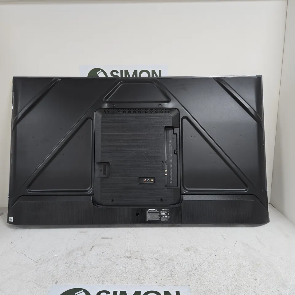 HISENSE TV 50E78QTUK BOXED WITH ACCESSORIES (DAMAGED)