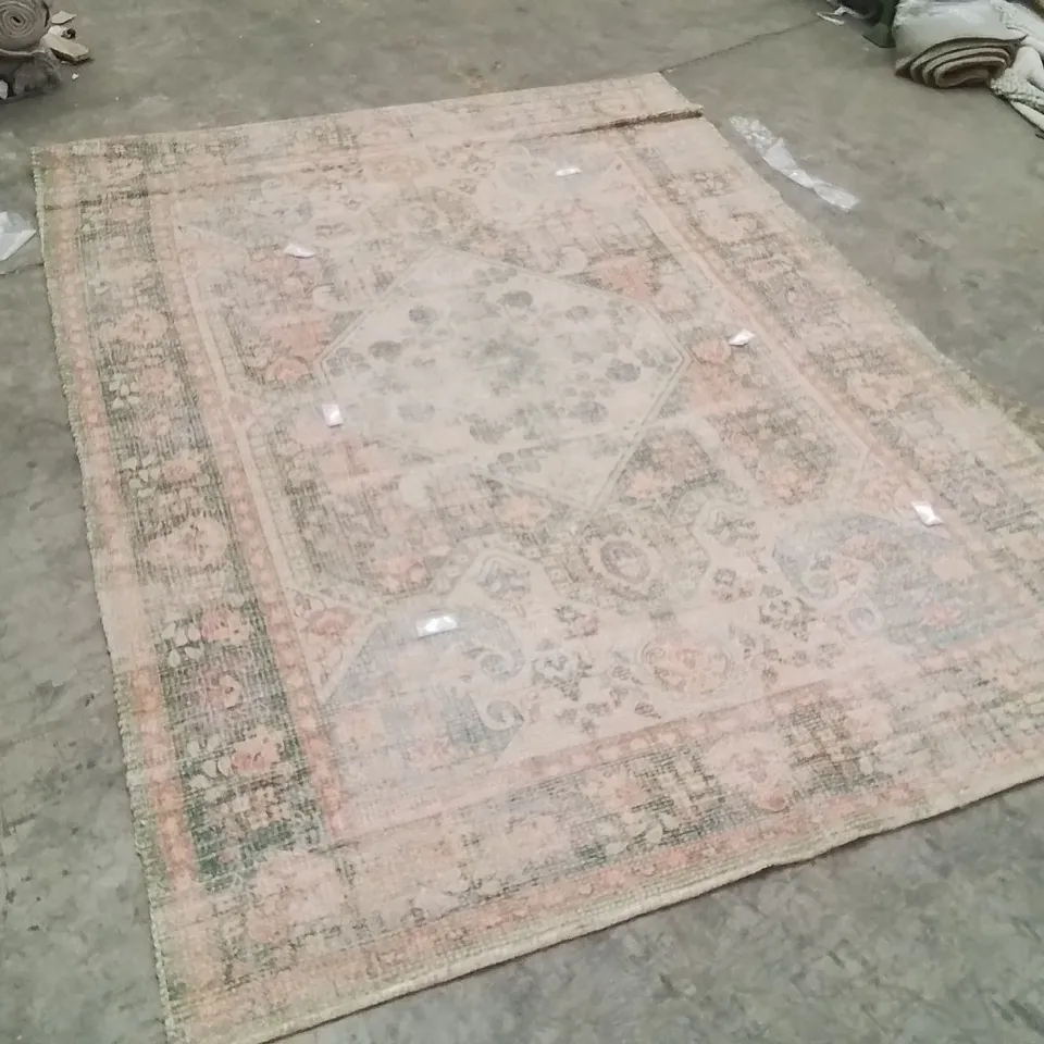 QUALITY DESIGNER AREA RUG - APPROXIMATELY 290X200CM
