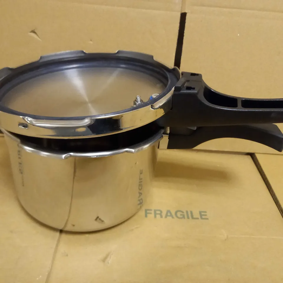 PRESTIGE SMART PLUS PRESSURE COOKER