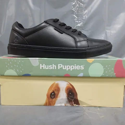 BOXED PAIR OF HUSH PUPPIES LACE UP SHOES IN BLACK SIZE UK 6