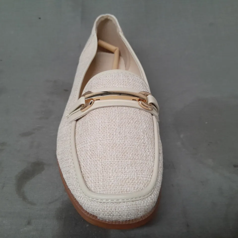 BOXED PAIR OF ASOS DESIGN WIDE FIT VERITY LOAFERS IN NATURAL UK SIZE 6