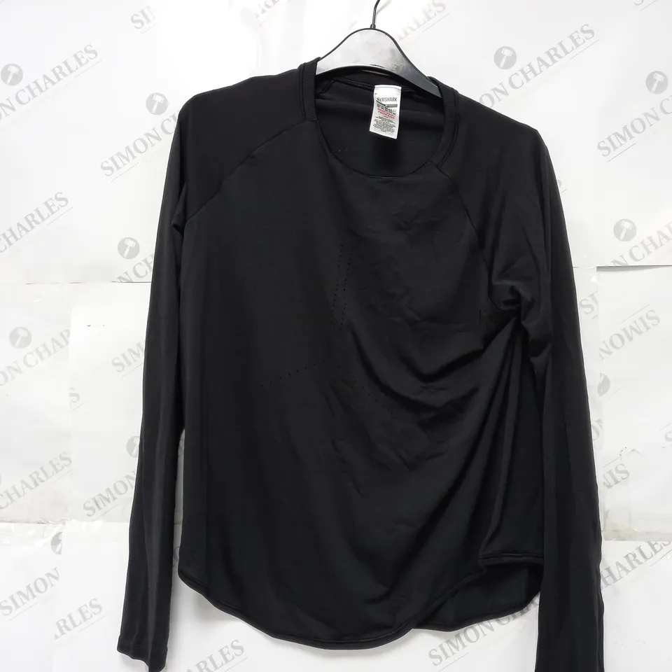GYMSHARK SWEAT SEAMLESS LONG SLEEVE TOP IN BLACK - MEDIUM