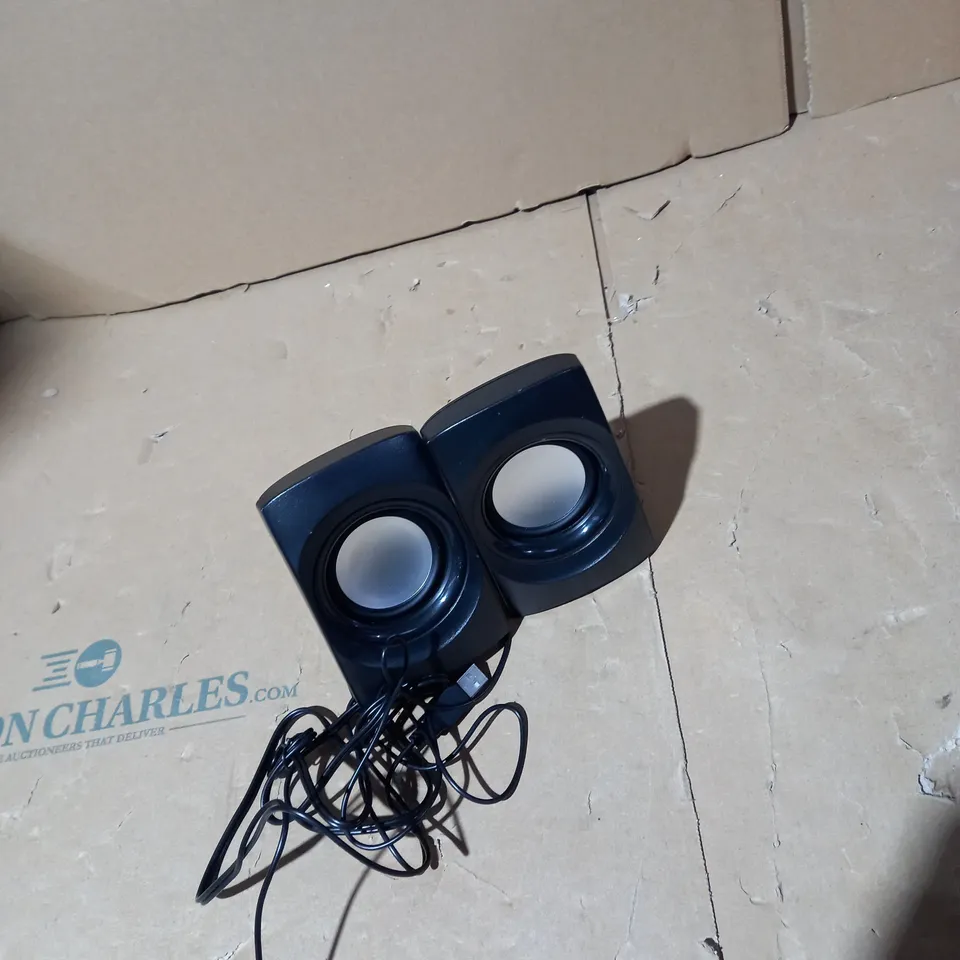 ONN USB POWERED STEREO SPEAKERS - BLACK