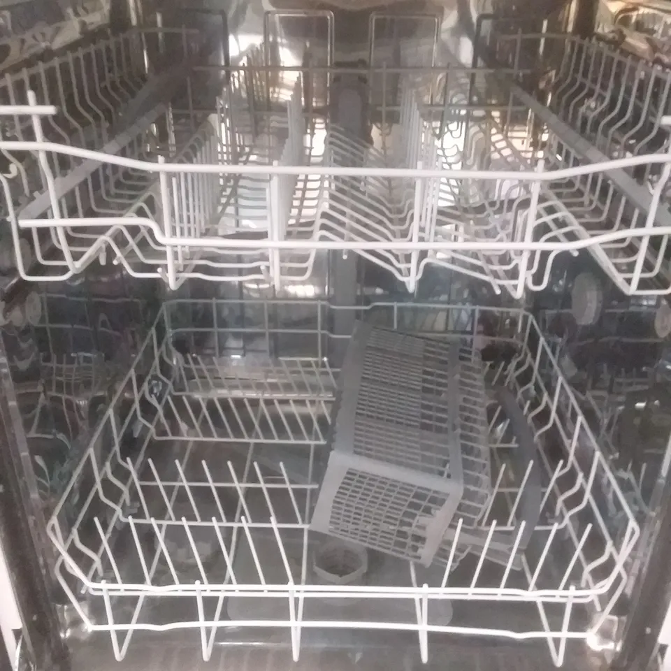 SWAN SDW2025W 12-PLACE DISHWASHER WHITE