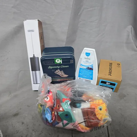 APPROXIMATELY 15 ASSORTED HOUSEHOLD ITEMS TO INCLUDE BLOOME GEL AIR FRESHENER, SHOE CLEANER, PROKURA REPAIR WASHERS, ETC