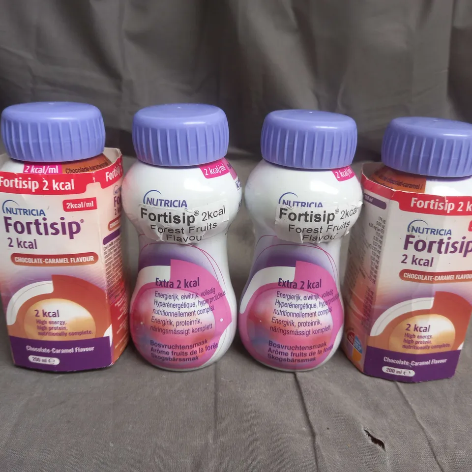 APPROXIMATELY 20 ASSORTED DRINK ITEMS TO INCLUDE FORTISIP ( CHOCOLATE AND FOREST FRUIT FLAVOUR) - COLLECTION ONLY