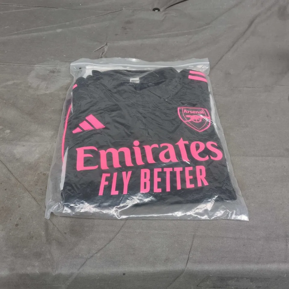 ADIDAS ARSENAL FOOTBALL SHIRT – EMIRATES FLY BETTER SIZE 12